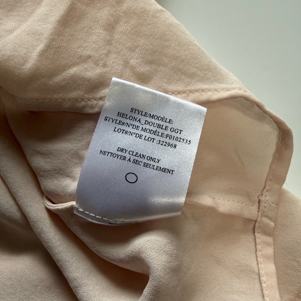 Theory Helona Double GGT 100% Silk V-Neck Blouse in Nude - Size Medium - Picture 5 of 10
